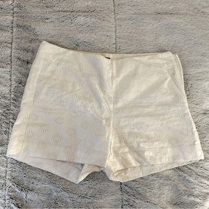 NWT Banana Republic White Cotton Woven Pattern Shorts